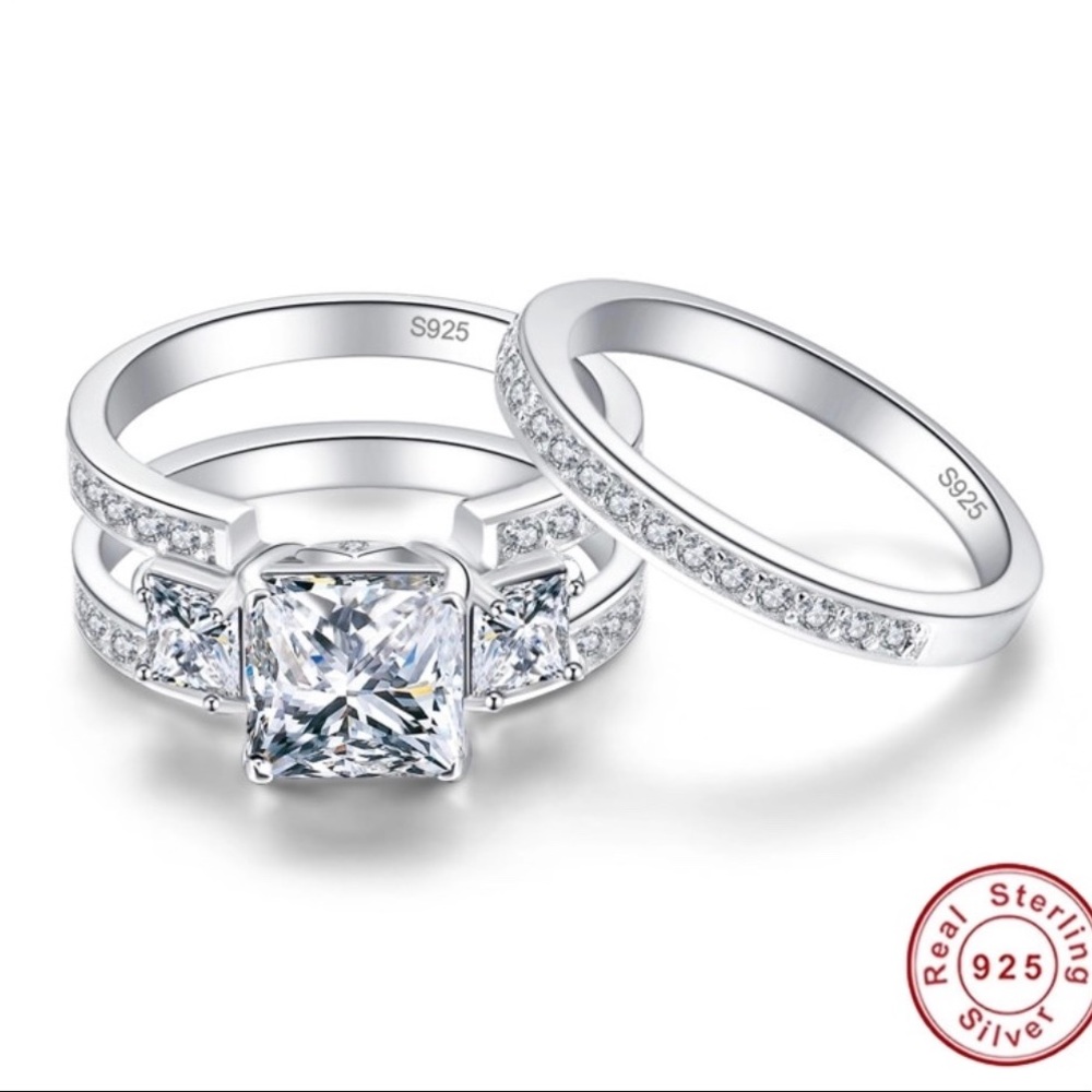 Stunning 2PCS Luxury Ring !